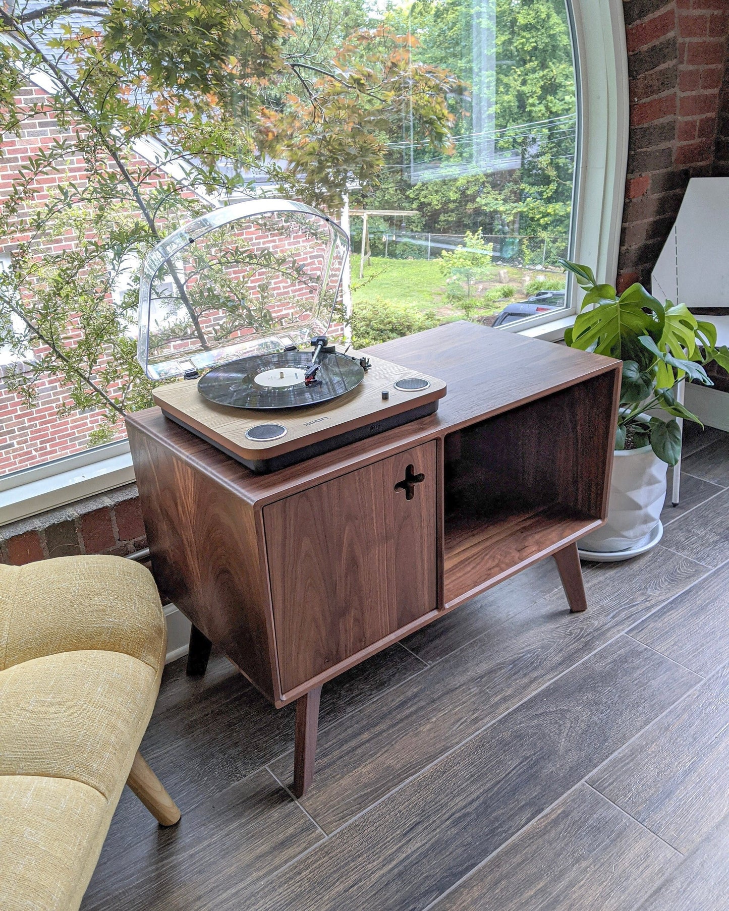 Credenza Plus - Walnut console cabinet 35", mid century design